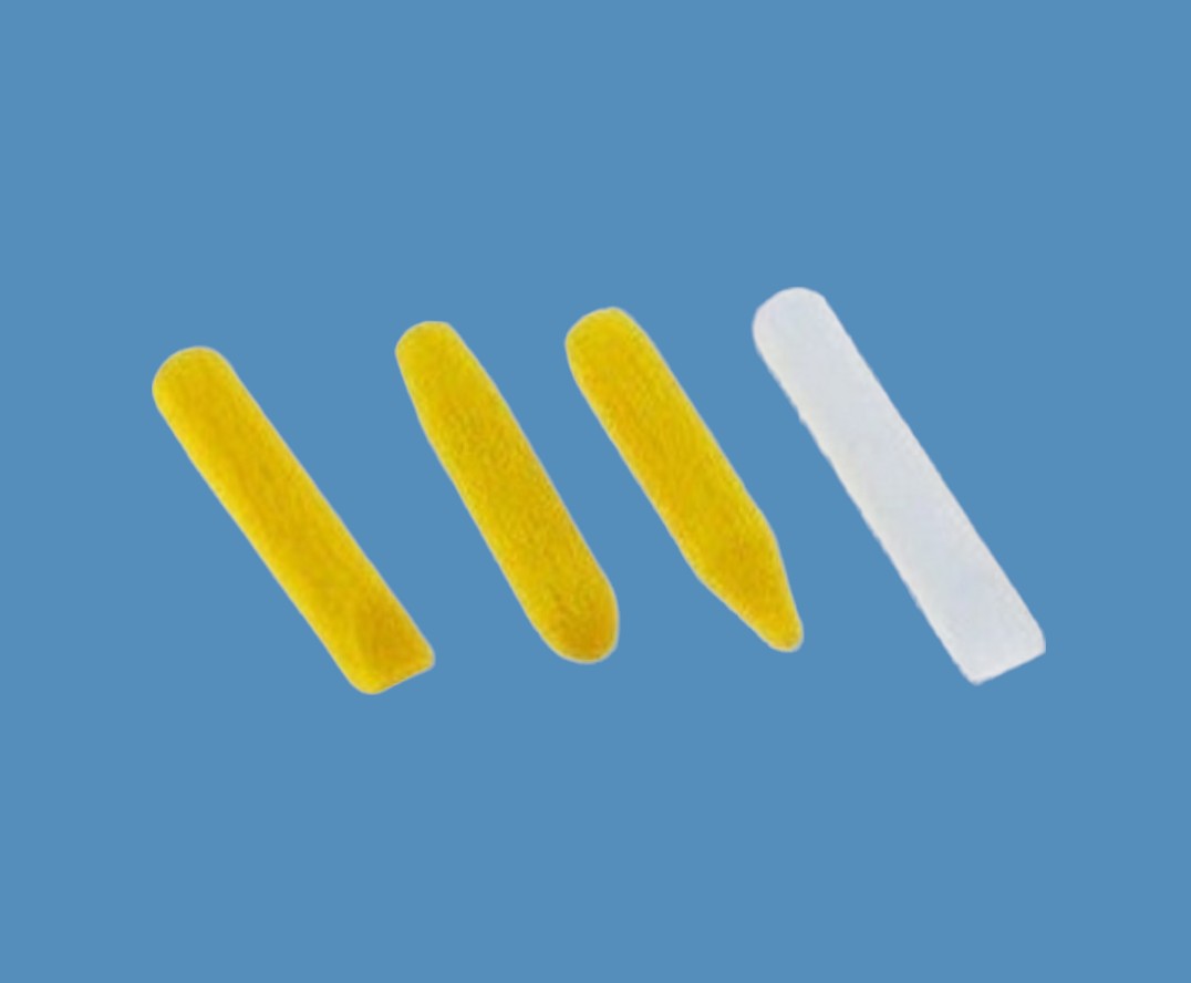 Adhesive dispensing solvent primer pens